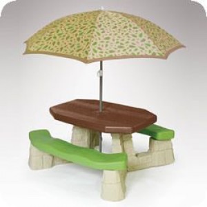 Picknick-Tisch braun/grün mit Sonnenschirm